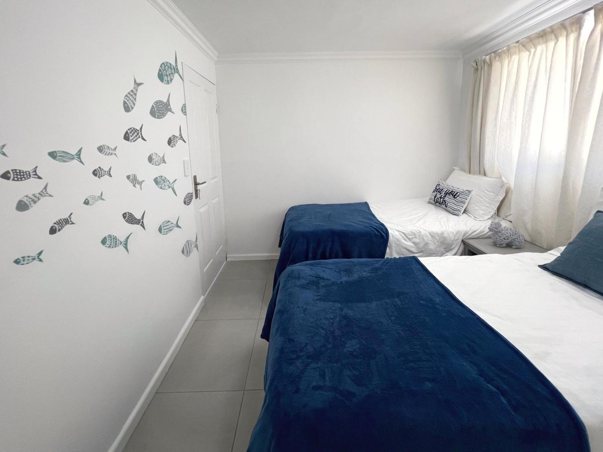Coastal House - 2br And Self Catering Hébergement de vacances Le Cap