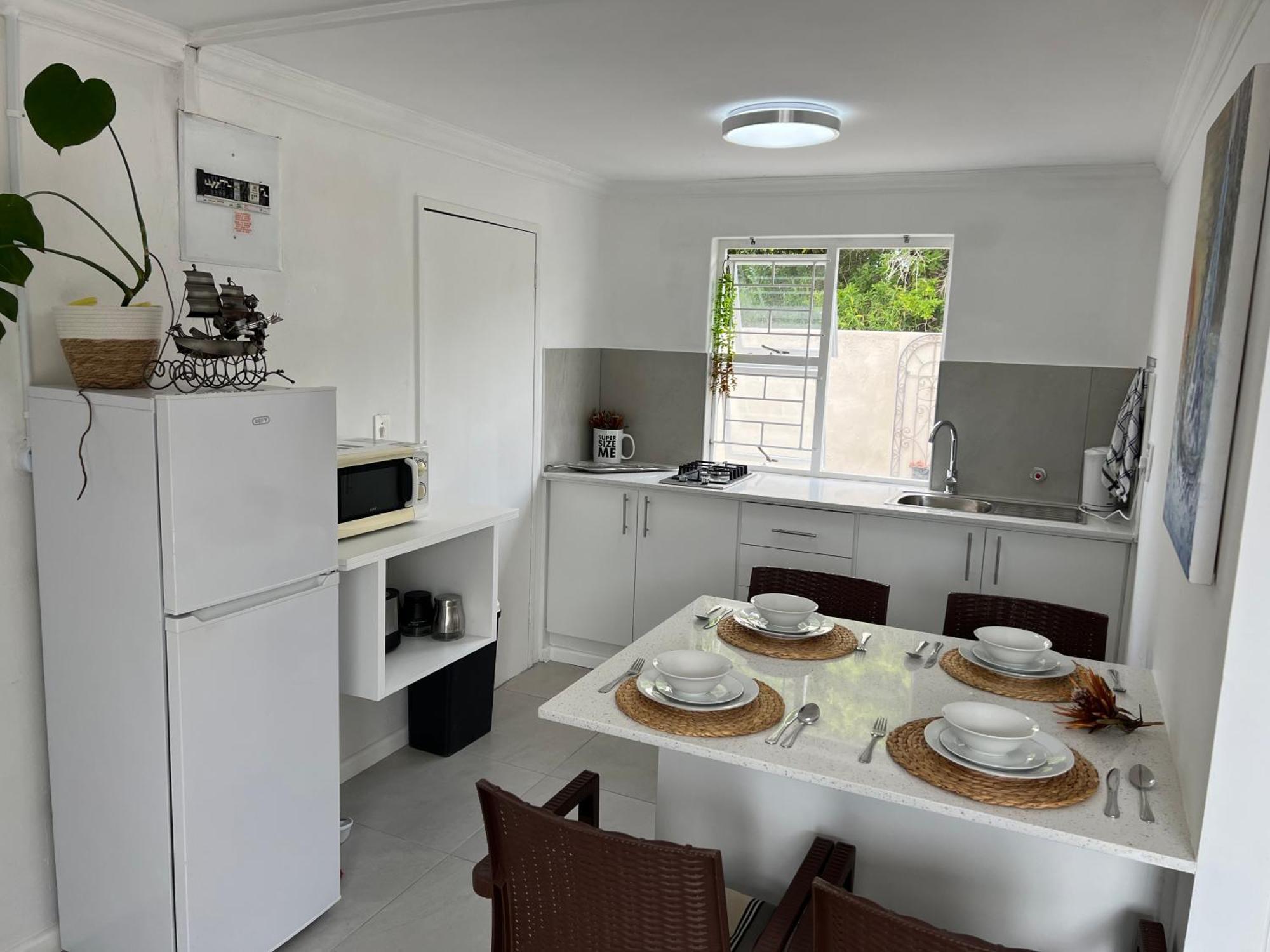 Coastal House - 2br And Self Catering * Le Cap